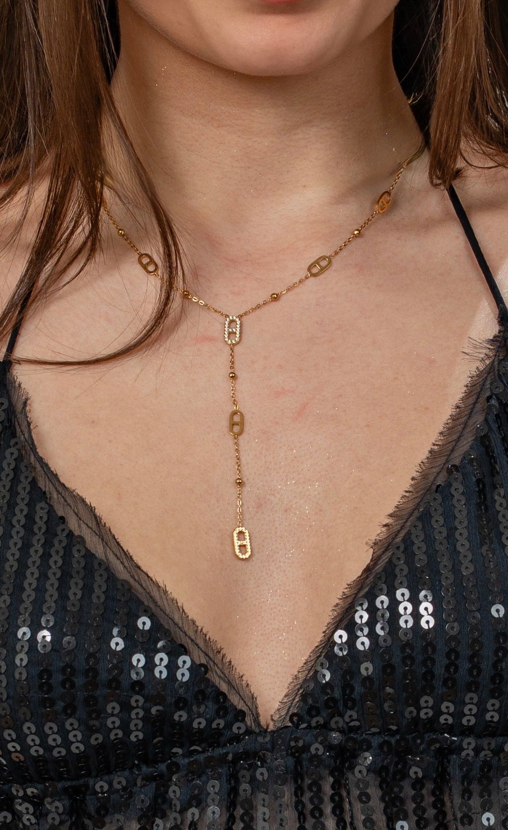 Collier Tombant “Élégance Infinie”